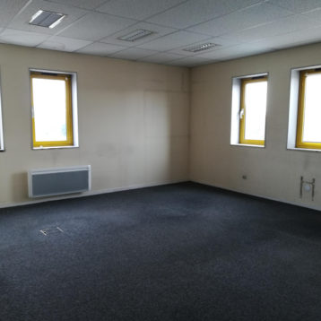 142 m² bureau st genis