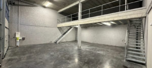 Locaux d&rsquo;activité & bureaux à louer à Saint Martin la Plaine