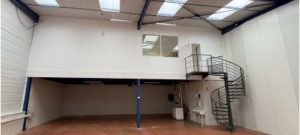 LOCATION ACTIVITE + BUREAUX 304 m² – ST GENIS LAVAL