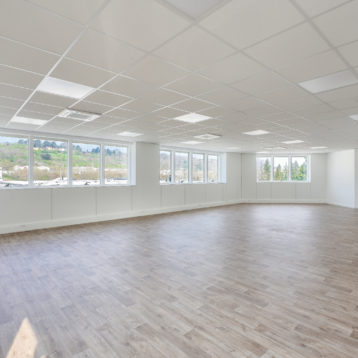 LOCATION BUREAUX 126 M² – ST GENIS LAVAL